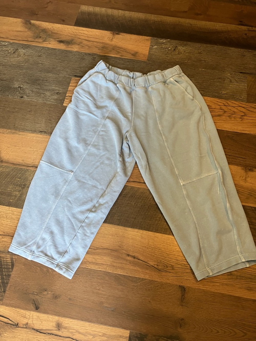 Aerie seams right barrel sweatpants